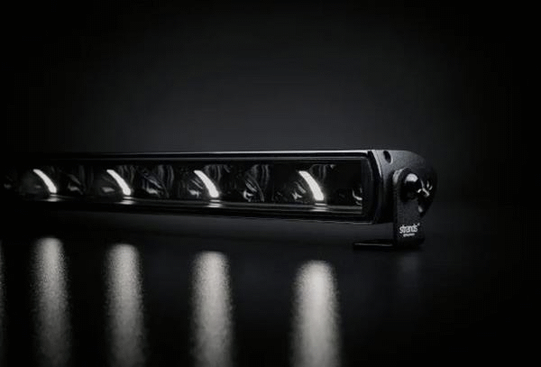 Strands Dark Knight Nuuk 20"